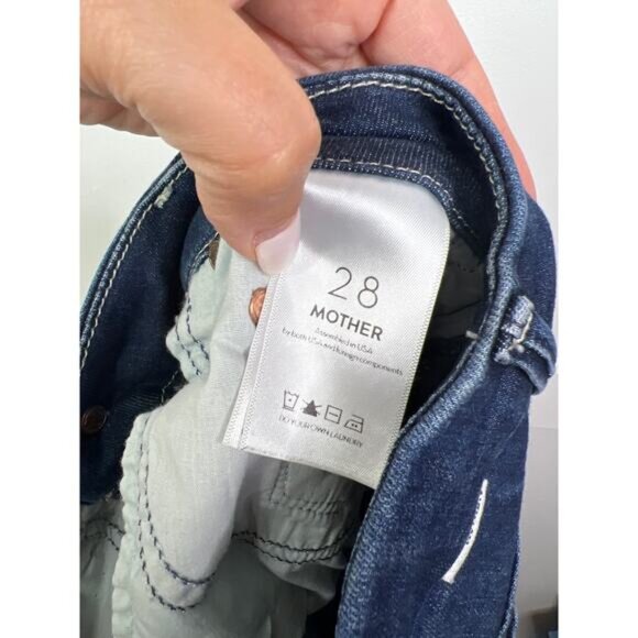 NEW Mother High Waisted Looker Ankle Fray Dark Wash in Tounge in Chic - Picture 7 of 9